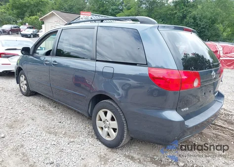 2010 Toyota Sienna Le from USA, damaged, VIN 5TDKK4CC9AS320898